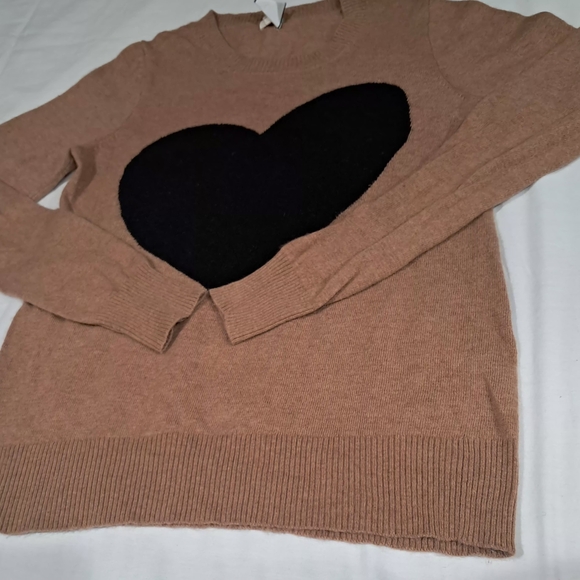 ​J. Crew Merino Wool & Alpaca Blend Heart Sweater - Camel/Black - S - Picture 8 of 10
